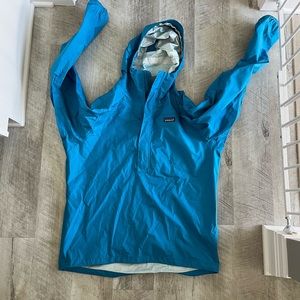 Men’s Patagonia Rain jacket